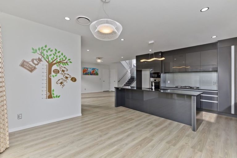 Photo of property in 208 Wainui Road, Silverdale, 0932