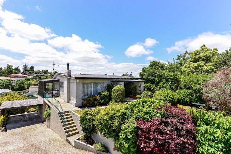 Photo of property in 13 Mcgregor Place, Hillcrest, Hamilton, 3216