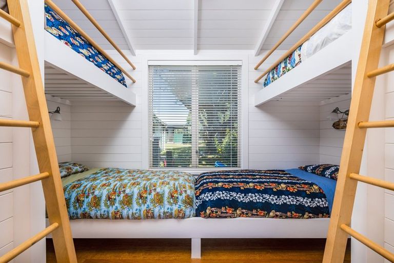 Photo of property in 20 Waetford Road, Matapouri, Whangarei, 0173