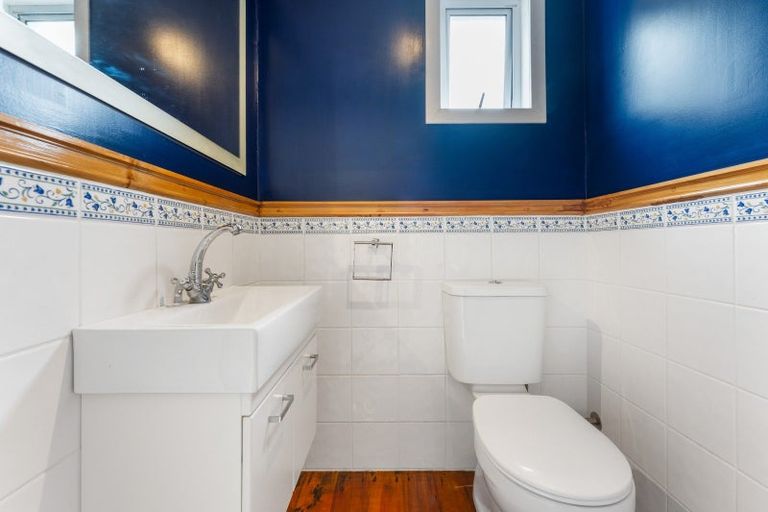 Photo of property in 12 Cambridge Street, Gonville, Whanganui, 4501