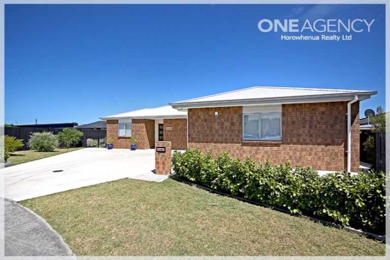 Photo of property in 12 Oxnam Place, Foxton Beach, Foxton, 4815