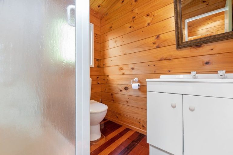Photo of property in 115 Spencer Road, Lake Tarawera, Rotorua, 3076