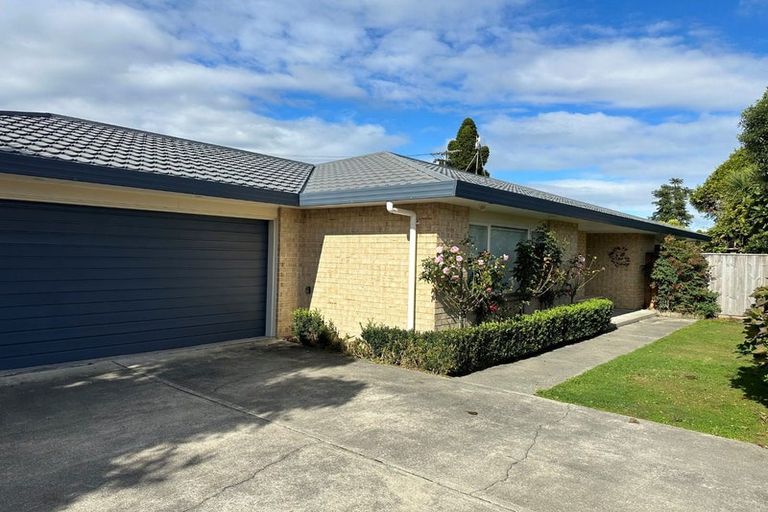 Photo of property in 308a Te Moana Road, Waikanae, 5036