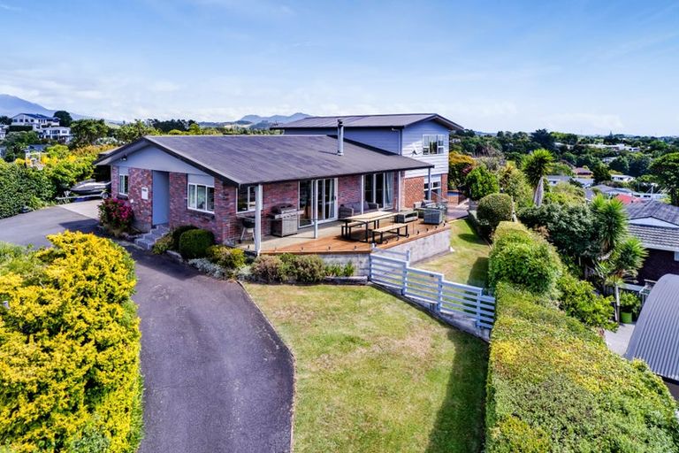 Photo of property in 138 Govett Avenue, Frankleigh Park, New Plymouth, 4310