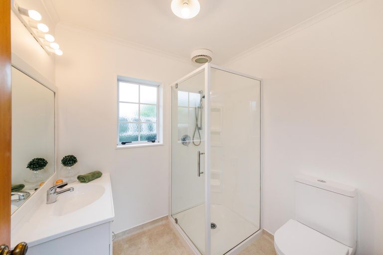Photo of property in 5 Olive Grove, Highbury, Palmerston North, 4412