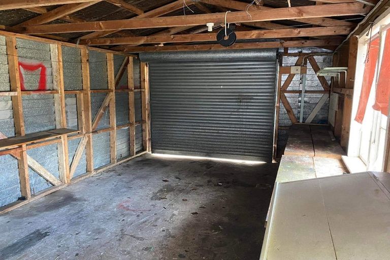 Photo of property in 16 Stirling Street, Levin, 5510