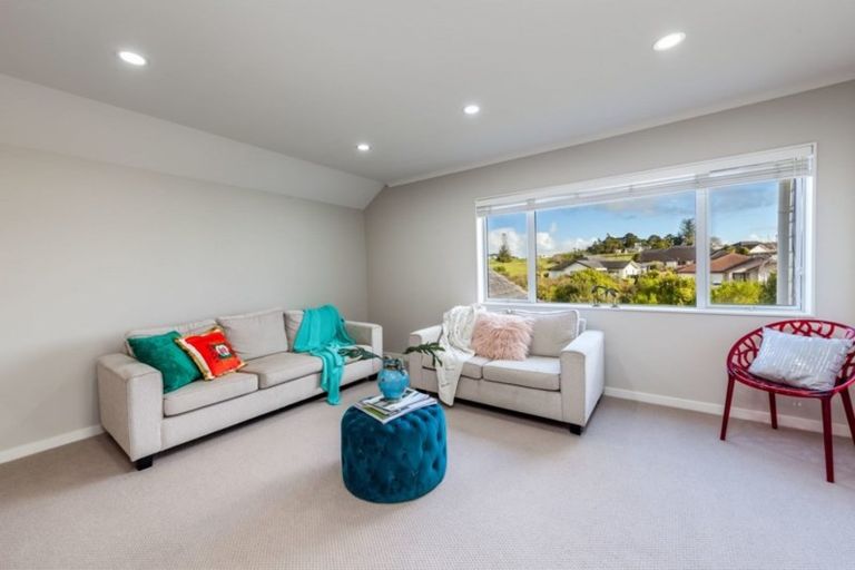 Photo of property in 35 Blake Greens, Silverdale, 0932