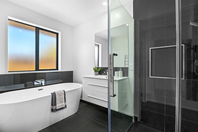 Photo of property in 9 Banded Place, Rolleston, 7615