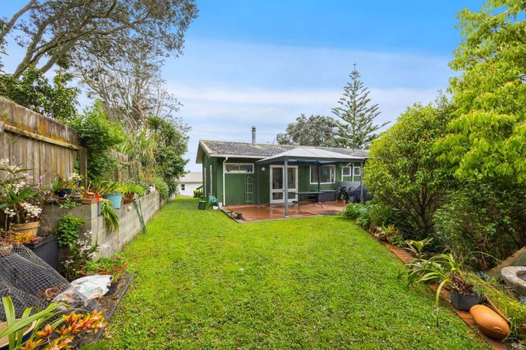 Photo of property in 37 Haseler Crescent, Howick, Auckland, 2014