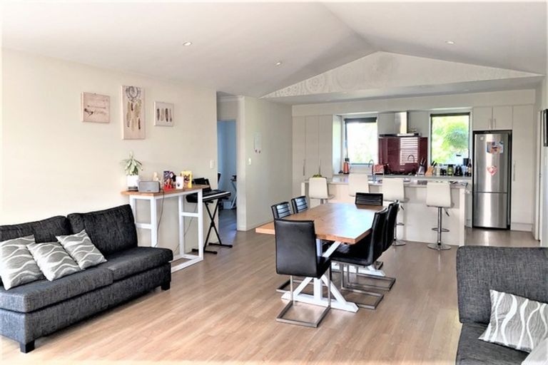 Photo of property in 27 Hebe Crescent, Papamoa Beach, Papamoa, 3118