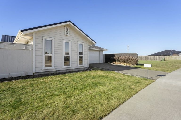 Photo of property in 40 Sutherland Drive, Kaiapoi, 7630