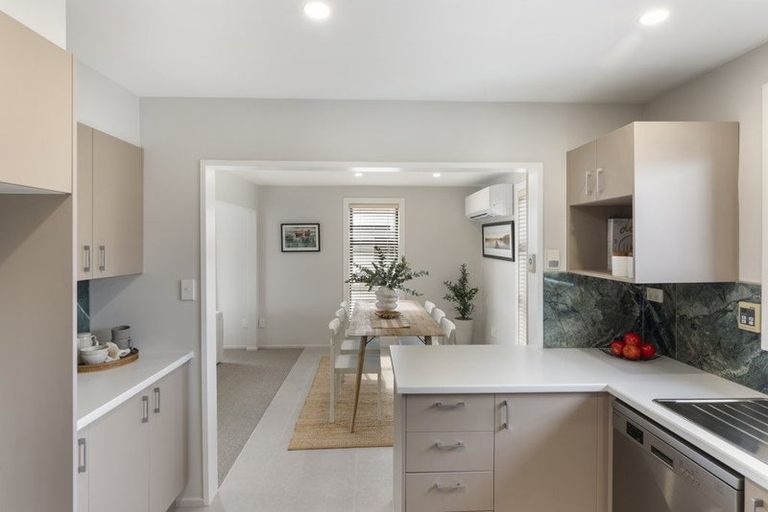 Photo of property in 17b Kruse Place, Redwood, Christchurch, 8051