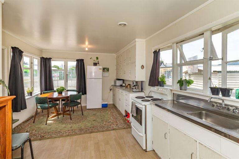 Photo of property in 18 Stafford Street, Shannon, 4821