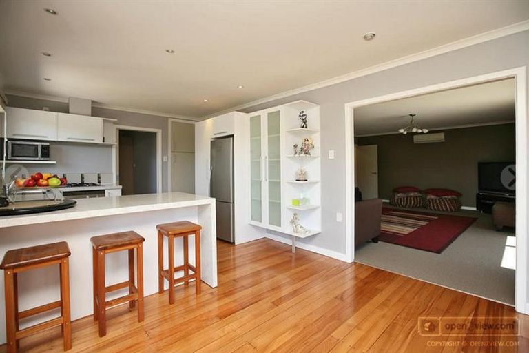 Photo of property in 37 Paynters Avenue, Strandon, New Plymouth, 4312