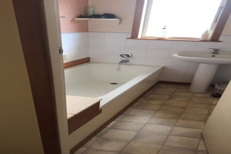 Photo of property in 27a Esmonde Road, Takapuna, Auckland, 0622