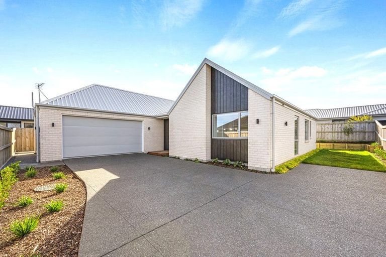 Photo of property in 107 Skibbereen Drive, Halswell, 8025