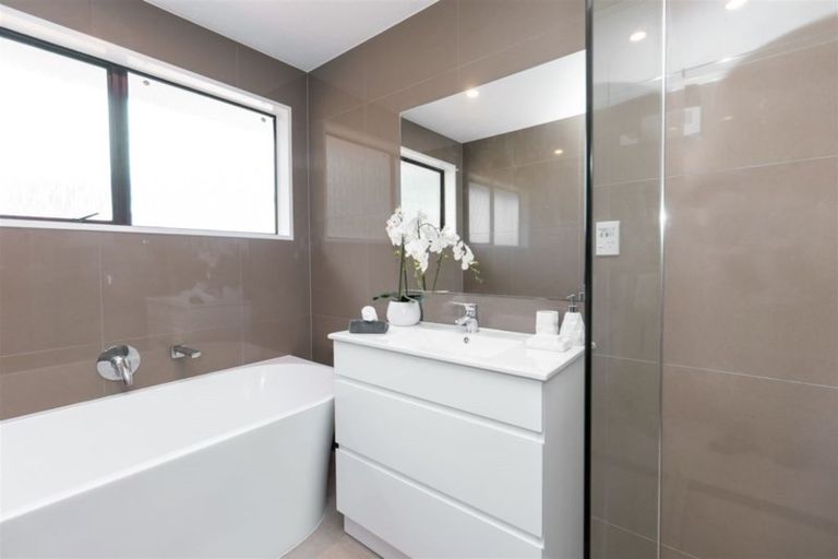 Photo of property in 14 Pasadena Place, Harewood, Christchurch, 8051