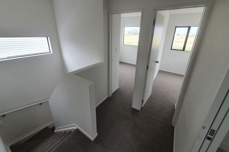 Photo of property in 67 Black Beech Crescent, Takanini, 2110