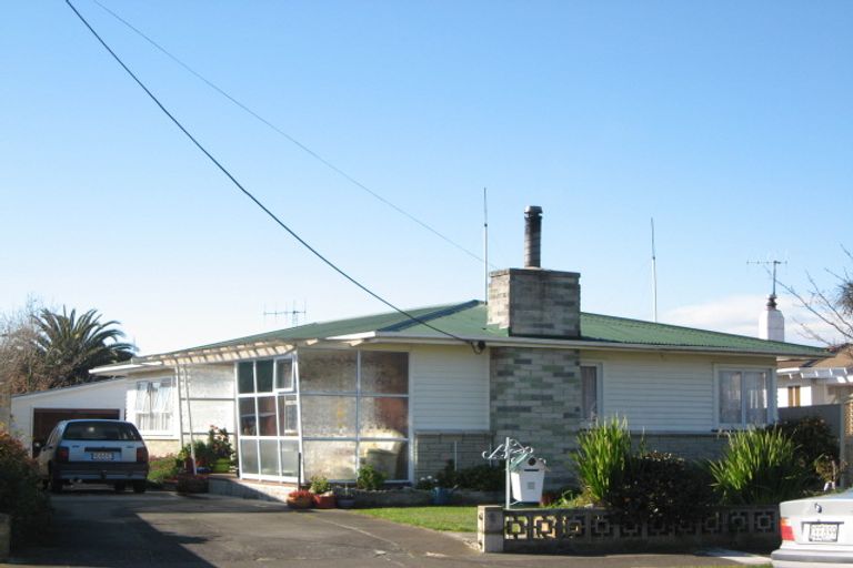 Photo of property in 24 Jull Crescent, Waipukurau, 4200