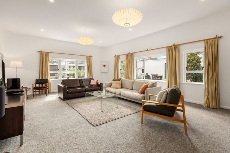 Photo of property in 8 Lemnos Avenue, Karori, Wellington, 6012