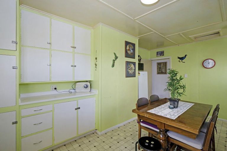 Photo of property in 1/289 Naenae Road, Naenae, Lower Hutt, 5011