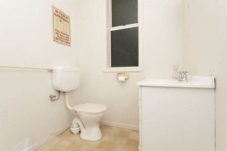 Photo of property in 35 Lawrence Street, Mornington, Dunedin, 9011