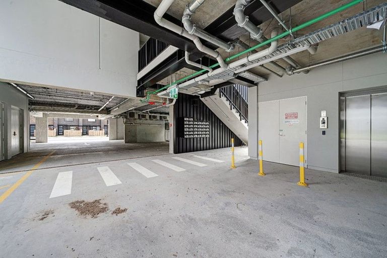 Photo of property in 106/5 Rauemi Way, Te Atatu South, Auckland, 0610