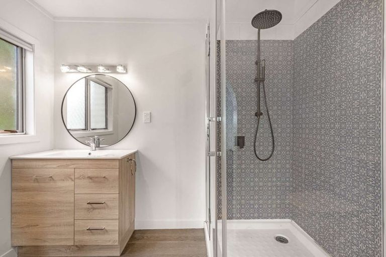 Photo of property in 35 Adams Road, Thornton Bay, Thames, 3575