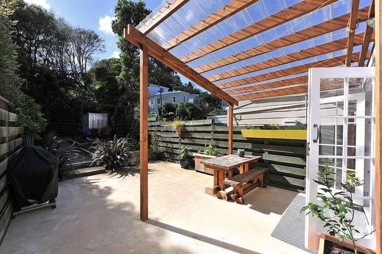 Photo of property in 188 Aro Street, Aro Valley, Wellington, 6021