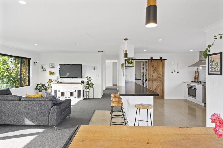 Photo of property in 10 Clifford Close, Leamington, Cambridge, 3432