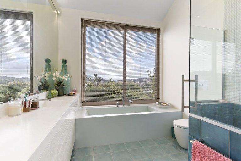 Photo of property in 17 Elgin Way, Khandallah, Wellington, 6035