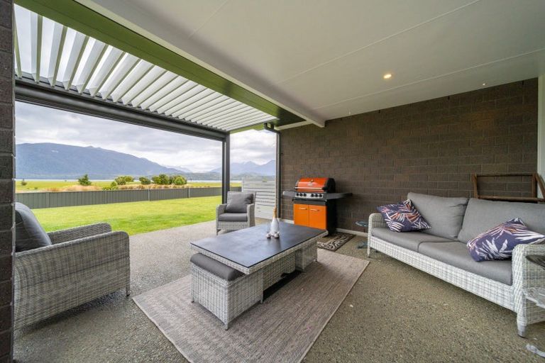 Photo of property in 21 Red Deer Place, Te Anau, 9600