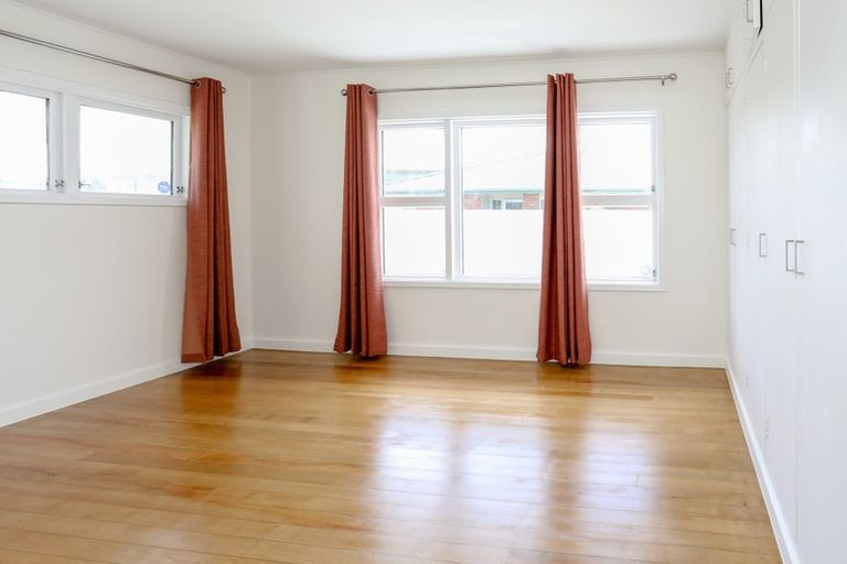 Photo of property in 82 Main North Road, Papanui, Christchurch, 8052