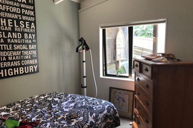 Photo of property in 1/9 Hythe Terrace, Mairangi Bay, Auckland, 0630