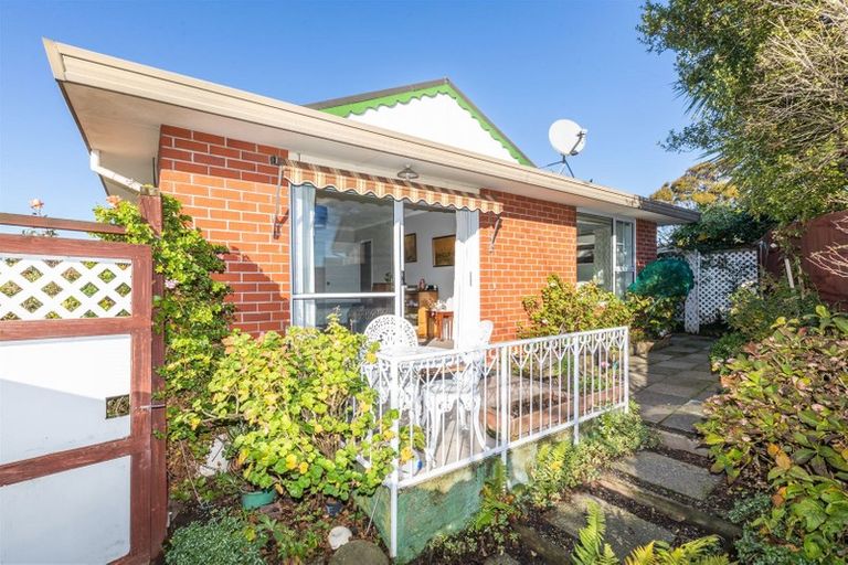 Photo of property in 5a Westgrove Avenue, Avonhead, Christchurch, 8042