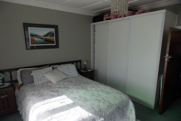 Photo of property in 30 Kuku Street, Tangimoana, 4822