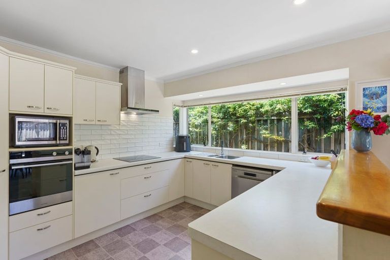 Photo of property in 308a Te Moana Road, Waikanae, 5036