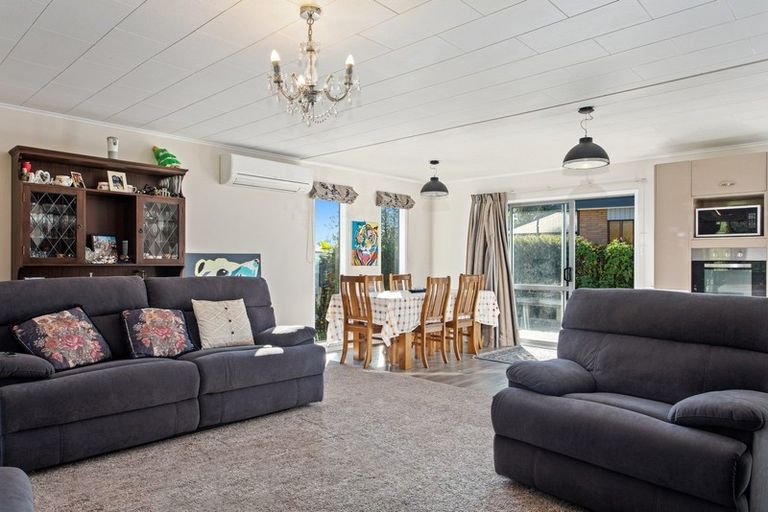 Photo of property in 35 Puriri Crescent, Edgecumbe, 3120