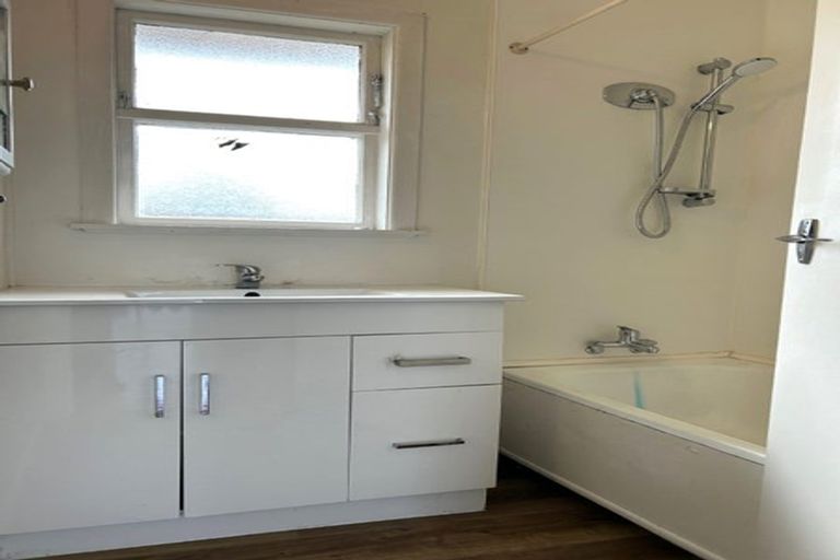 Photo of property in 3/7 Arawa Street, New Lynn, Auckland, 0600