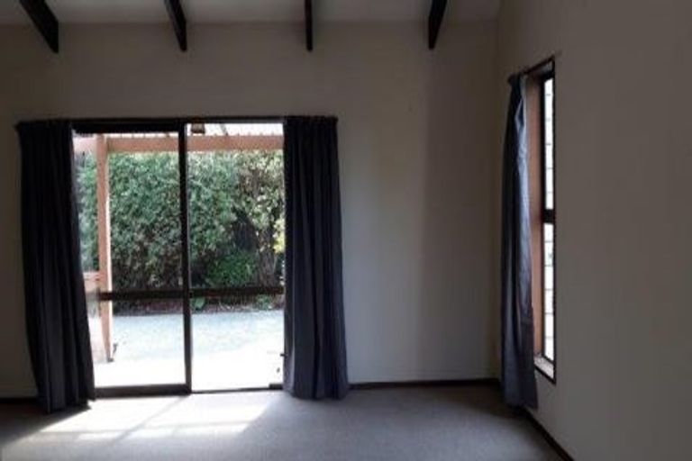 Photo of property in 17 Watson Place, Rangiora, 7400