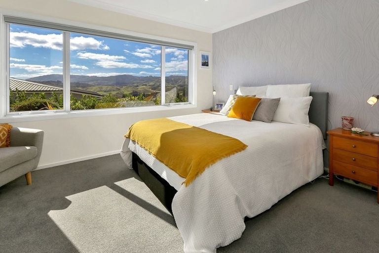 Photo of property in 146 Endeavour Drive, Whitby, Porirua, 5024