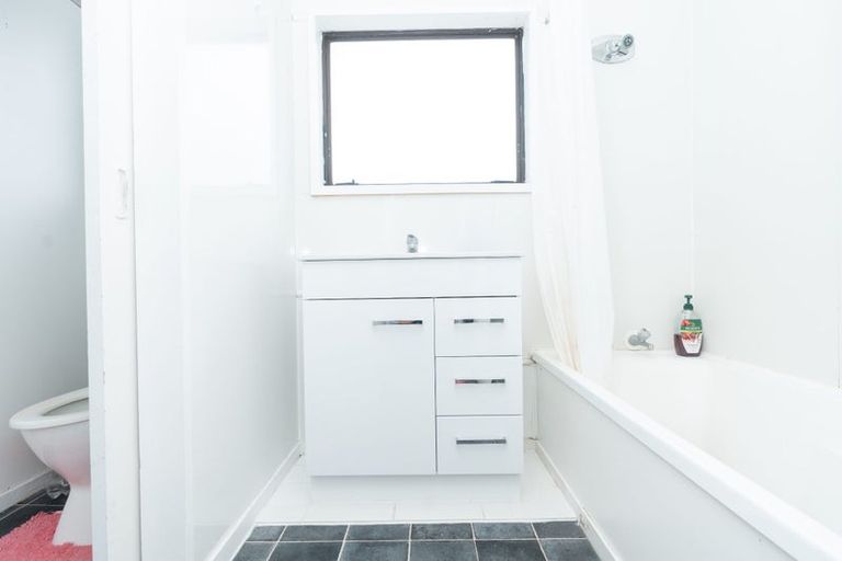 Photo of property in 10c Breckons Avenue, Nawton, Hamilton, 3200