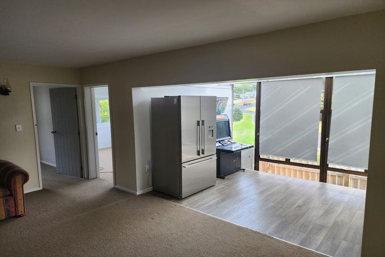 Photo of property in 1274 Whangaparaoa Road, Army Bay, Whangaparaoa, 0930