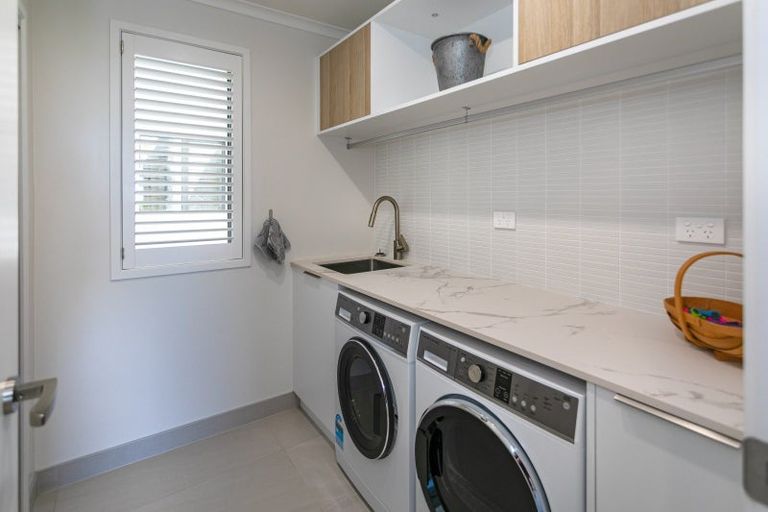 Photo of property in 18 Ross Place, Whiritoa, Whangamata, 3691