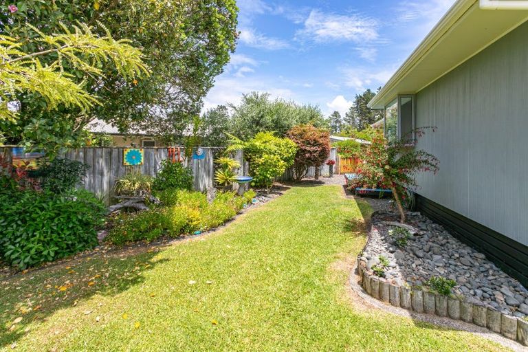 Photo of property in 124 Mckellar Place, Whangamata, 3620