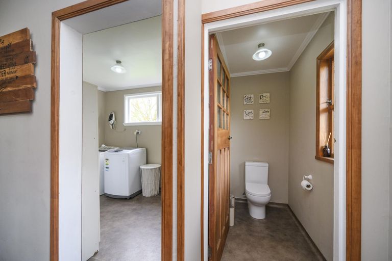 Photo of property in 803 Roberts Line, Bunnythorpe, Palmerston North, 4478