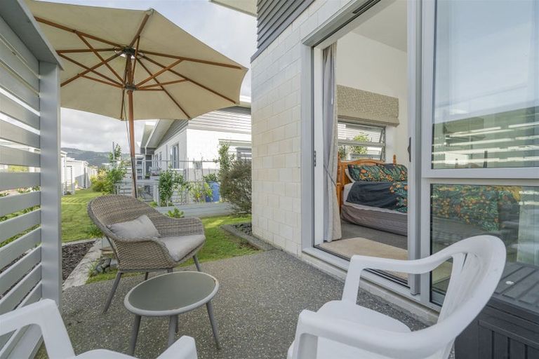 Photo of property in 16 Vanita Drive, Whitianga, 3510