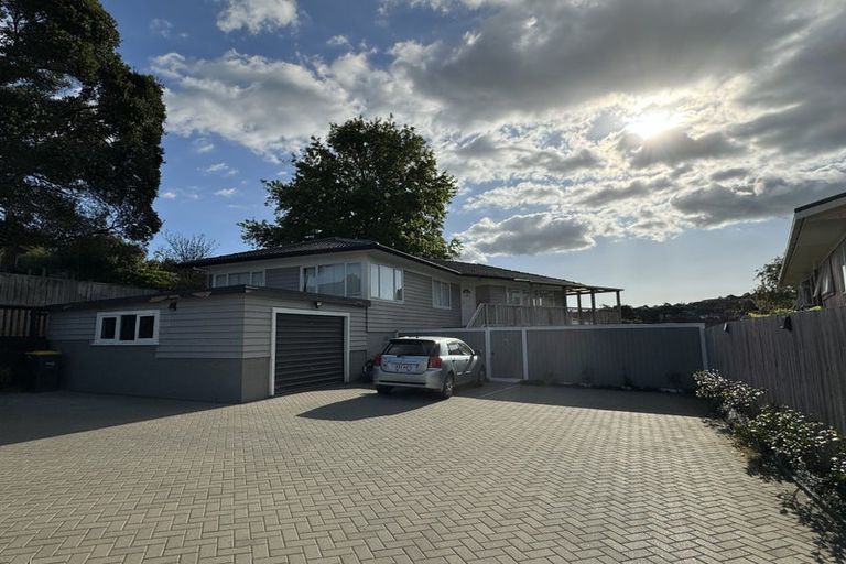 Photo of property in 3 Uppingham Crescent, Hillcrest, Auckland, 0627