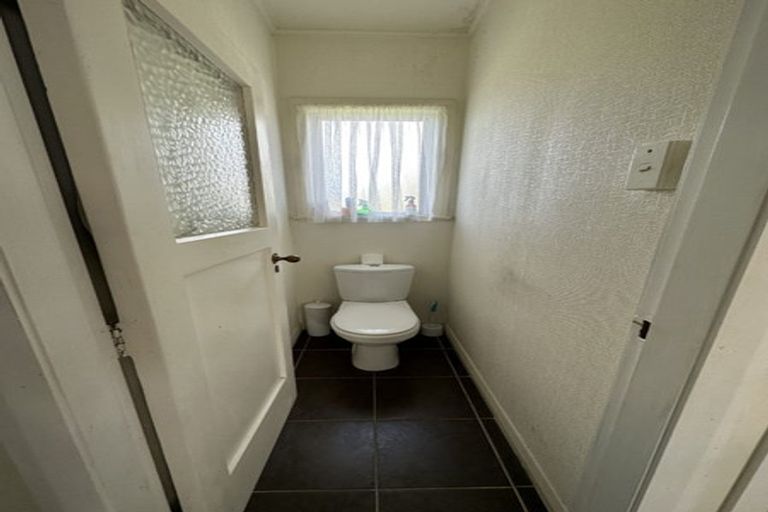 Photo of property in 66 Conway Road, Eltham, 4322