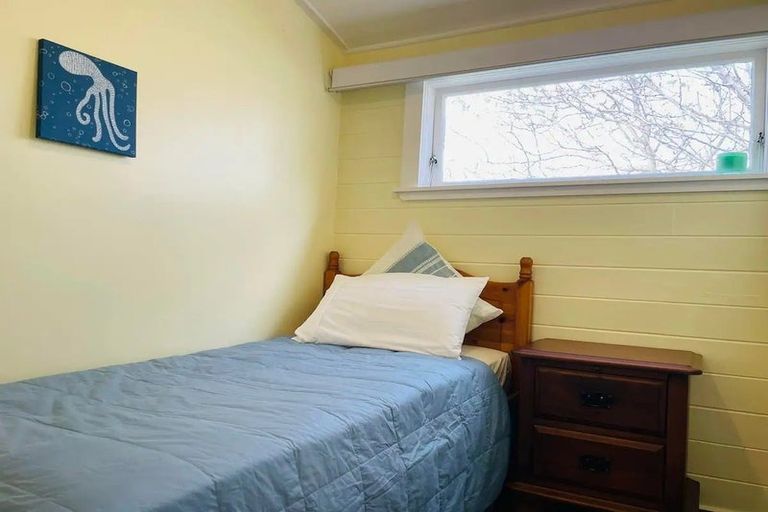 Photo of property in 6 Kapiti Lane, Otaki Beach, Otaki, 5512